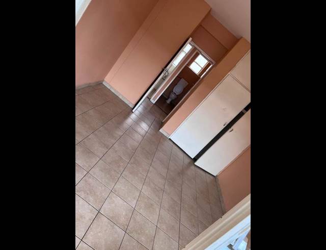 3 BEDROOM APARTMENT FOR SALE IN SUNNYSIDE